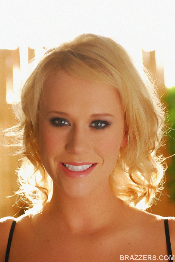 American spread pussy - XXX Dessert - Picture 1