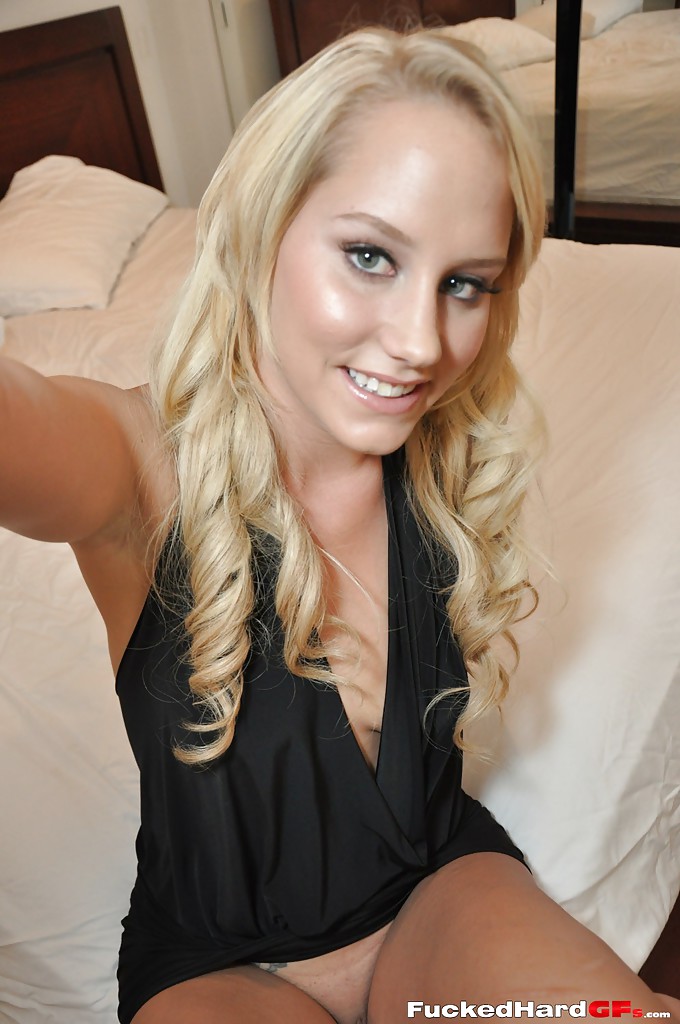 Seductive horny amateur girlfriend - XXXonXXX - Pic 11