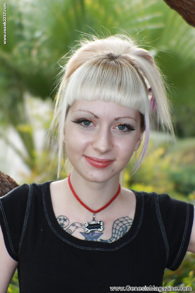 Nude blonde babe fucked - XXX Dessert - Picture 2