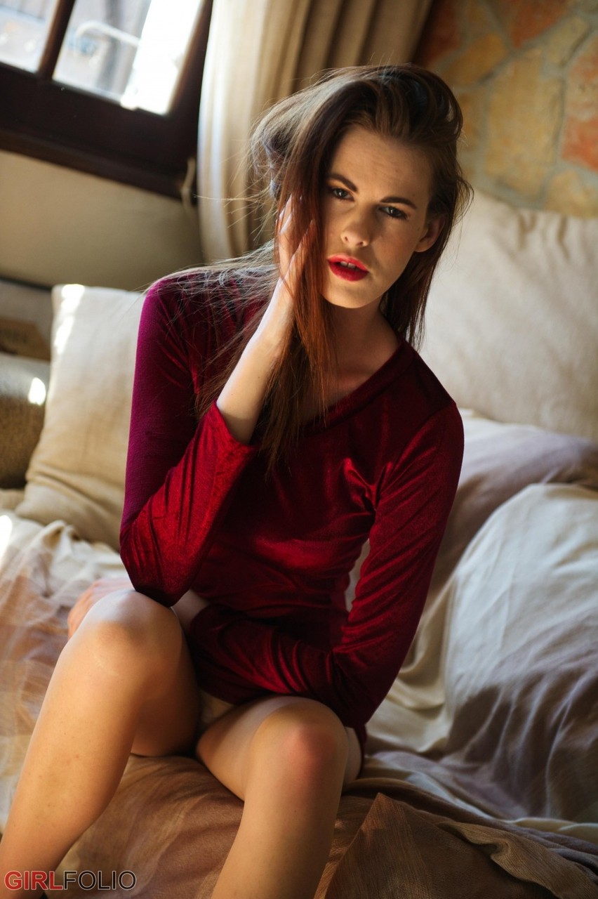 Erotic british glamour model - XXXonXXX - Pic 4