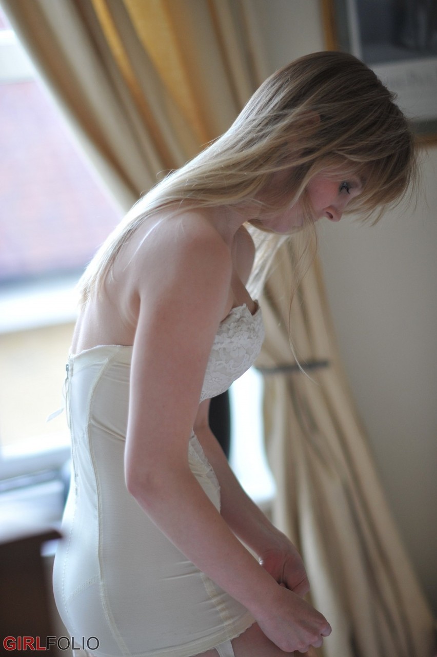British tight fetish - XXXonXXX - Pic 7