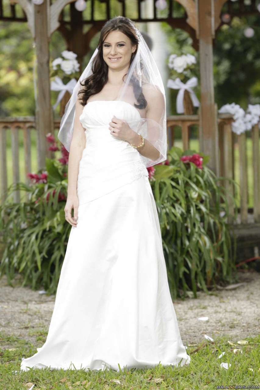 Small tits lesbian bride - XXX Dessert - Picture 3