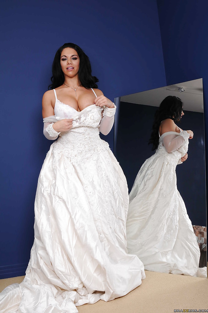 Gorgeous lesbian bride - XXXonXXX - Pic 3