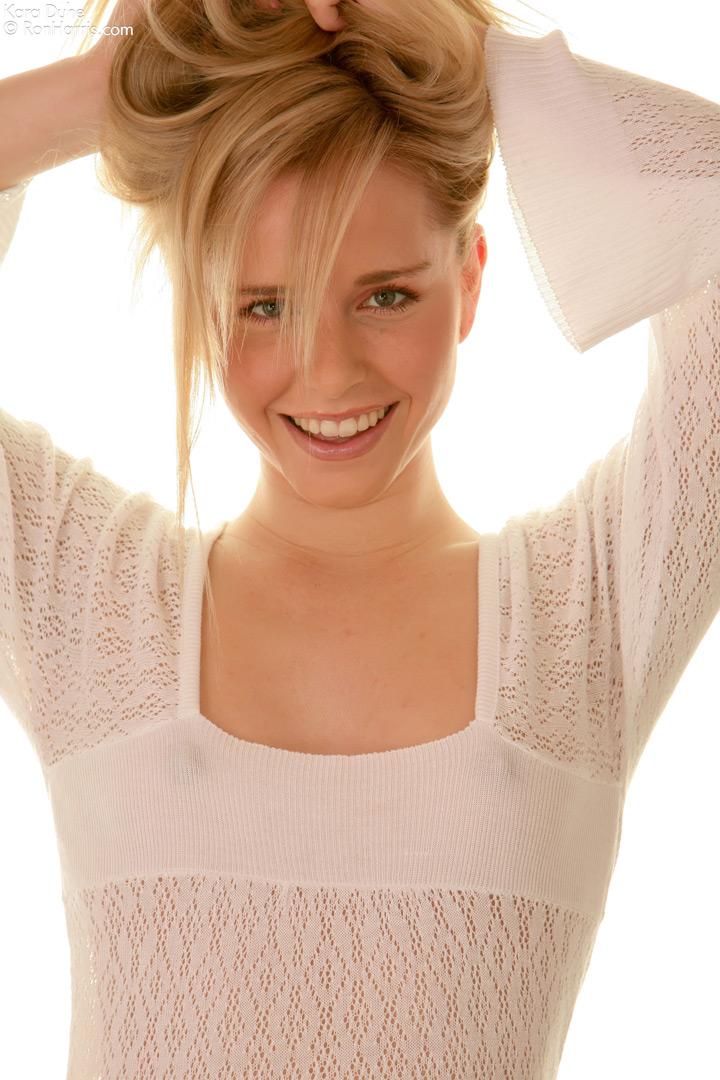 Tall upskirt masturbation - XXX Dessert - Picture 3