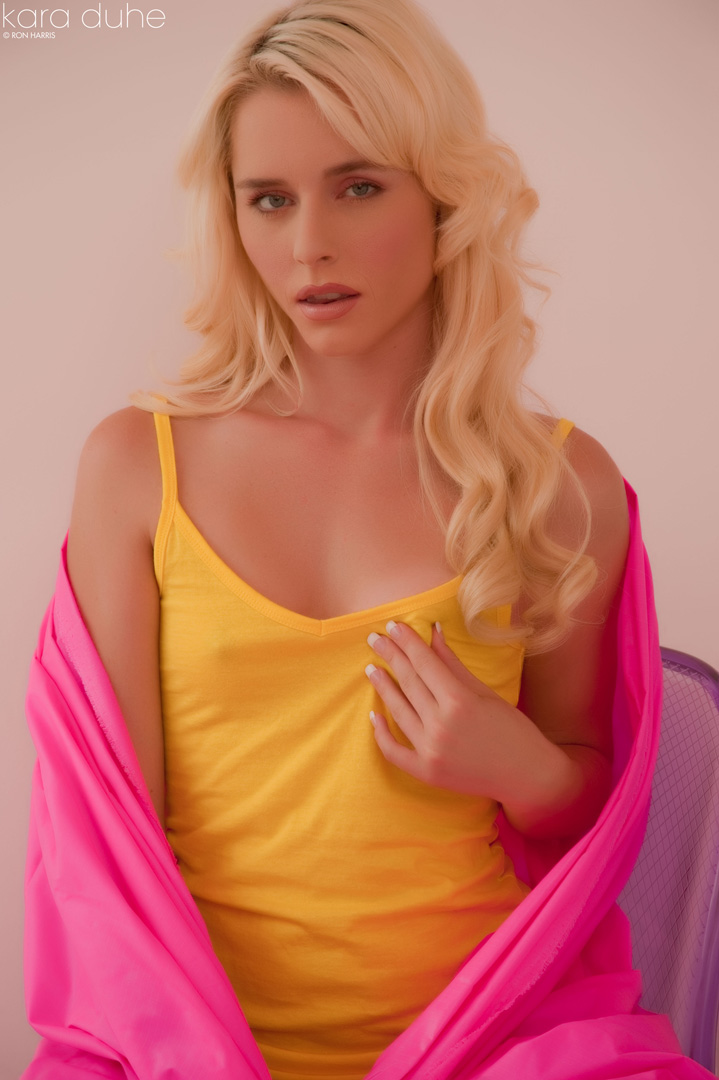 Slim tall blonde - XXX Dessert - Picture 2