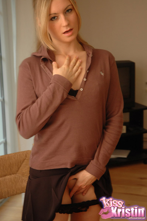 Long hair european teen amateur - XXX Dessert - Picture 8