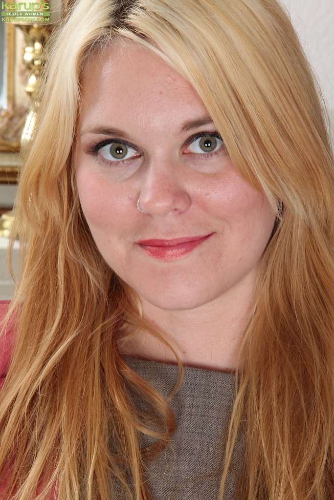 Pale sexy milf lingerie - XXX Dessert - Picture 1