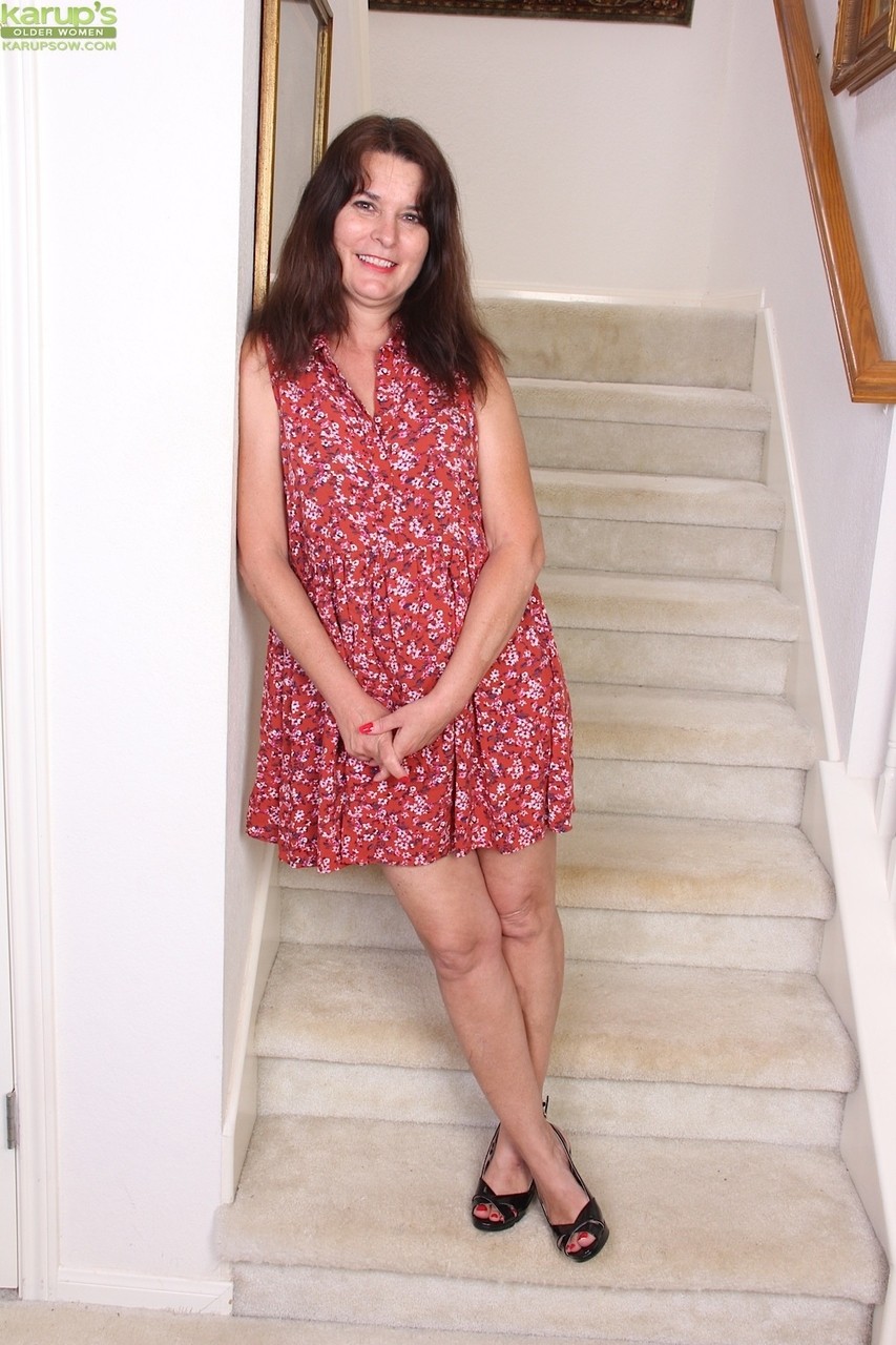 Mature beautiful mom - XXXonXXX - Pic 1