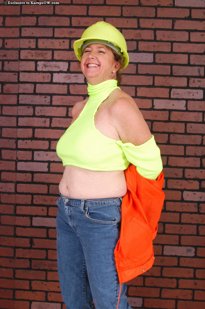 Uniform hot chubby milf - XXXonXXX - Pic 2