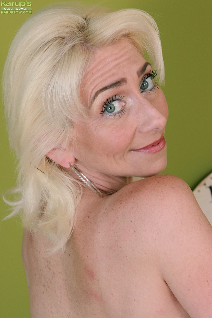 Skinny saggy tits mature - XXXonXXX - Pic 13