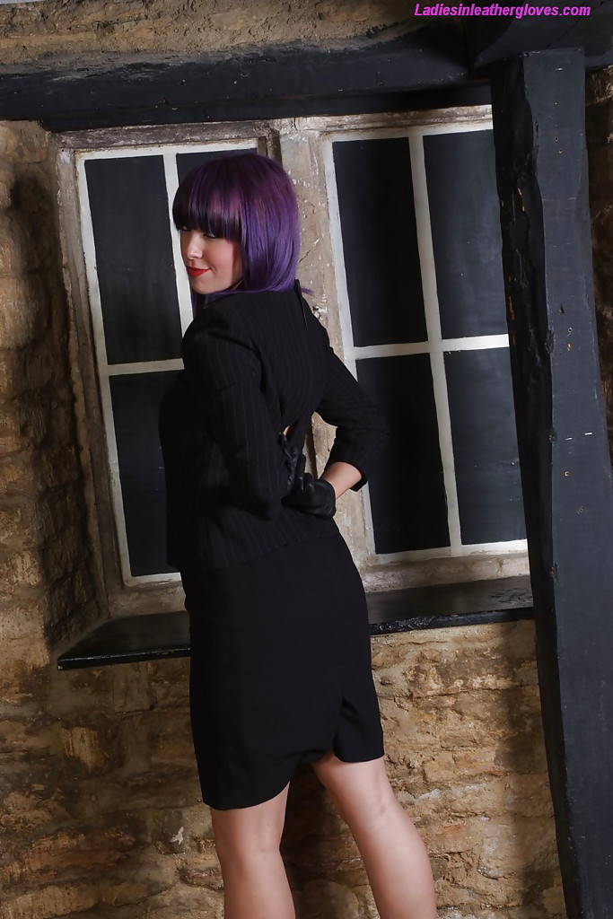 Purple hair big tits lingerie - XXXonXXX - Pic 4