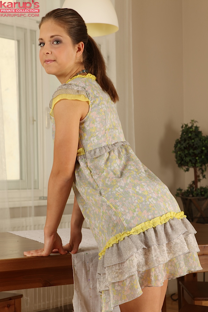 Girl czech naked - XXX Dessert - Picture 2