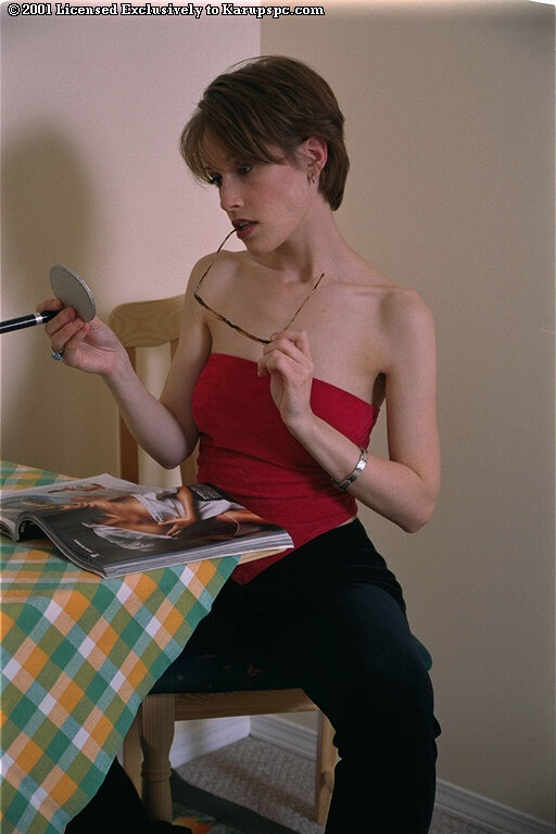 Tight teen alice - XXX Dessert - Picture 1