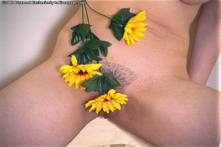 Tight teen alice - XXX Dessert - Picture 12