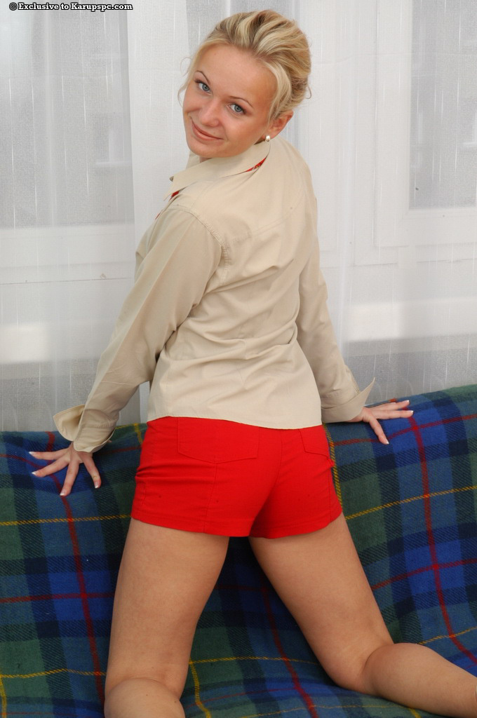 Lovely tight shorts - XXX Dessert - Picture 3
