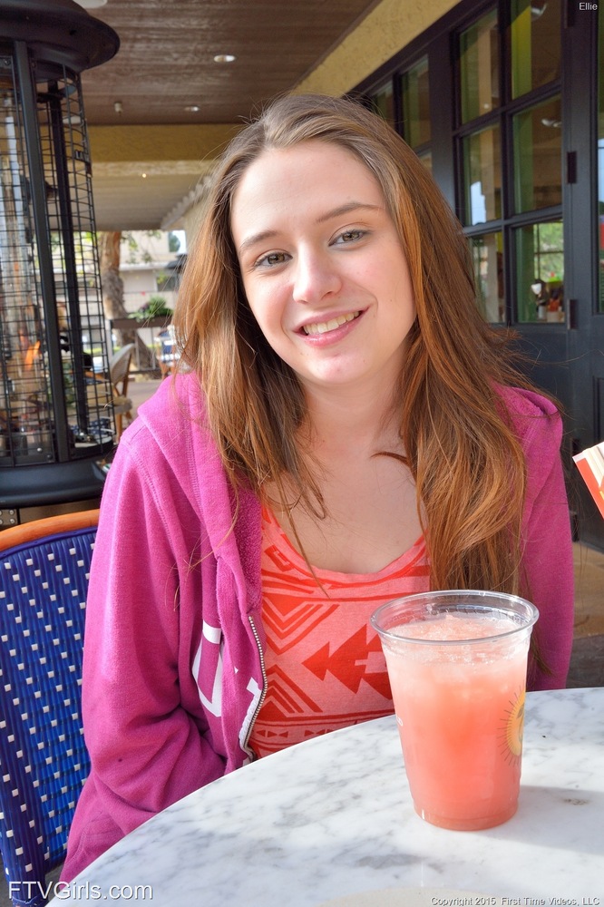 Charming ass redhead - XXX Dessert - Picture 1