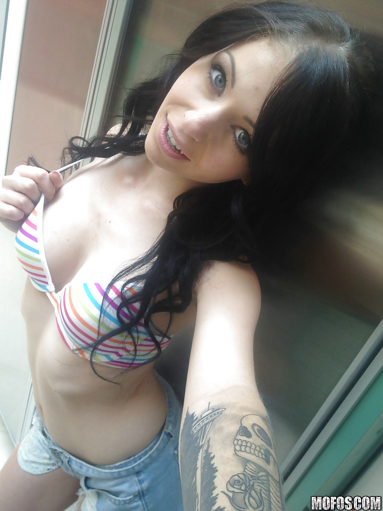 Blonde amateur teen girlfriend - XXX Dessert - Picture 2