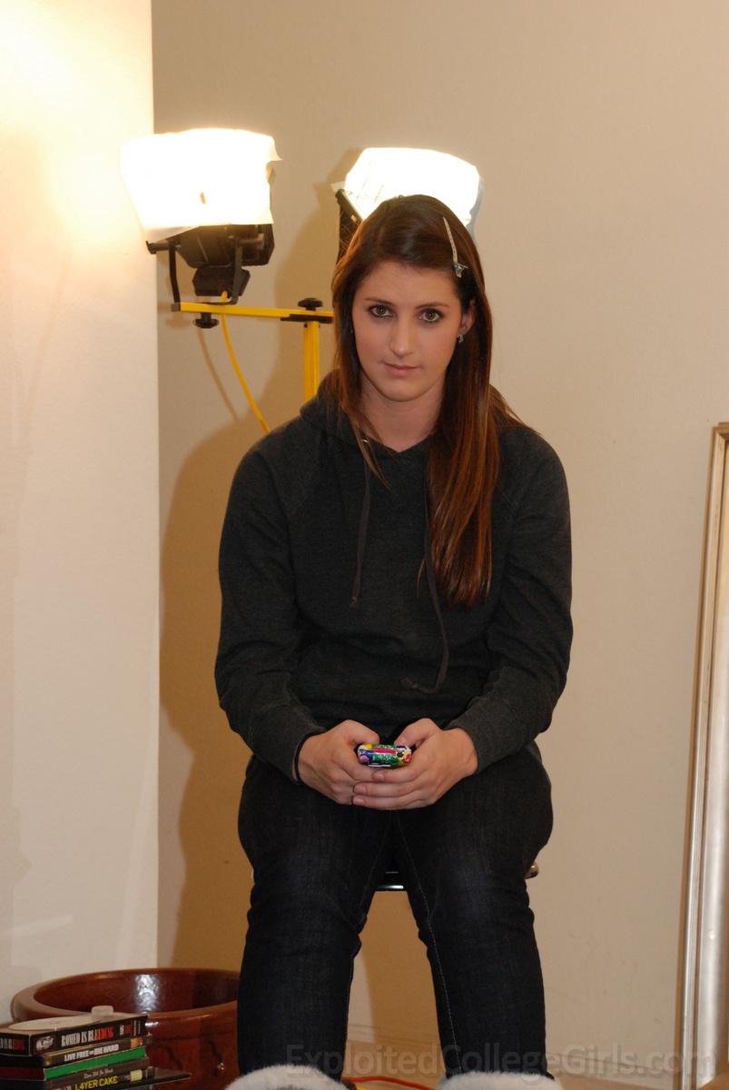 Little petite mom - XXXonXXX - Pic 4
