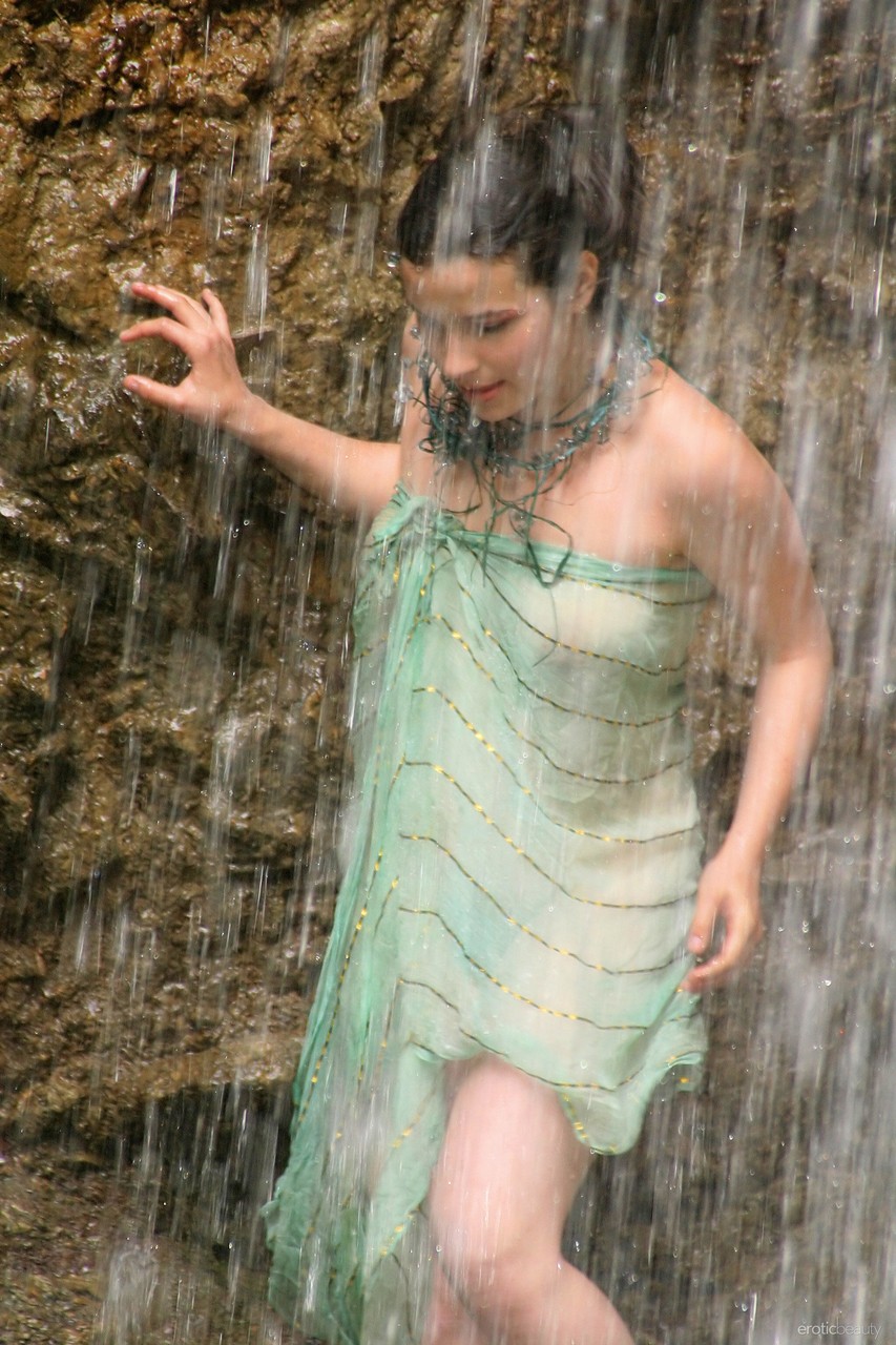 Varia bushy - XXXonXXX - Pic 3