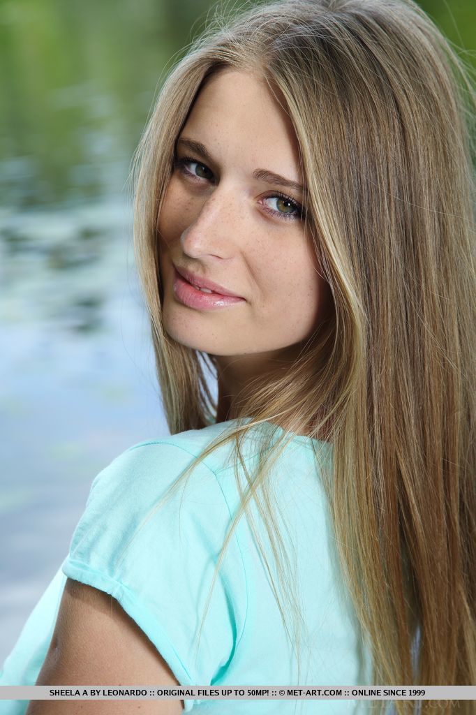 Hot cute blonde teen - XXX Dessert - Picture 1