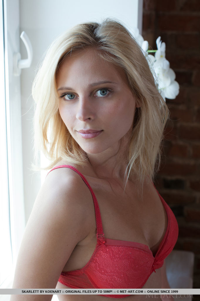 Lovely cute teen - XXX Dessert - Picture 1