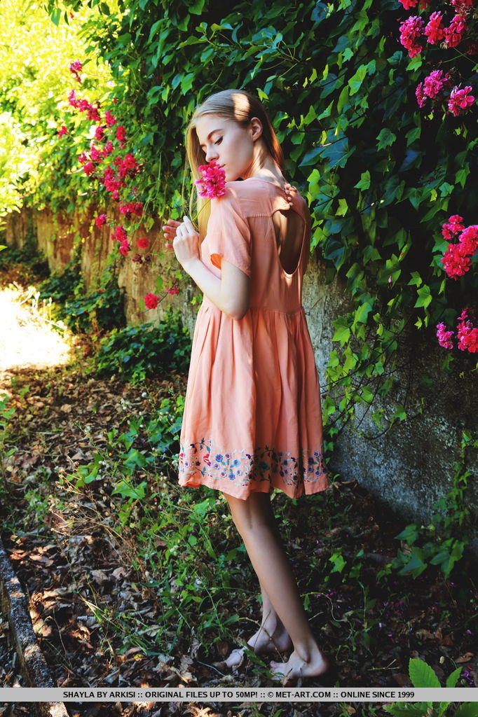Tiny ass skinny - XXX Dessert - Picture 3
