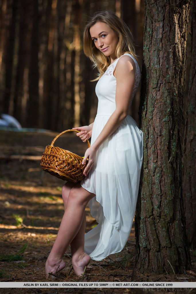 Hot perfect ass - XXX Dessert - Picture 1