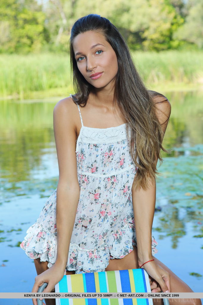Nude skinny brunette - XXX Dessert - Picture 1
