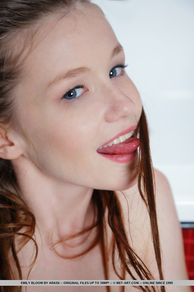 Ukrainian nude tight ass - XXX Dessert - Picture 3