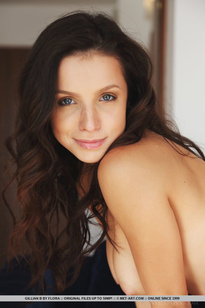 Gorgeous euro brunette - XXX Dessert - Picture 18