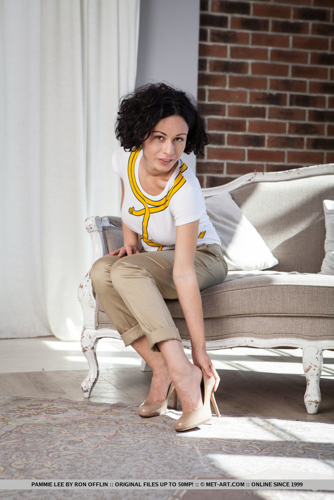 Russian clothed long legs glamour - XXX Dessert - Picture 5