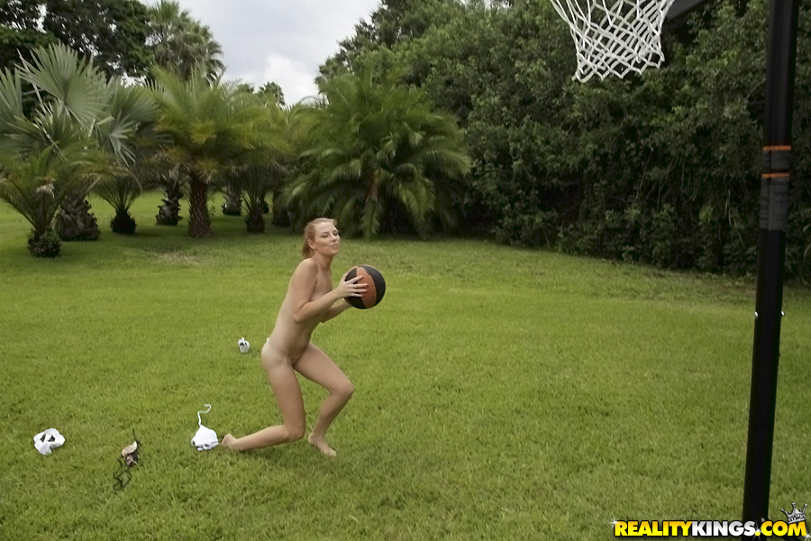 Slutty naked sport - XXX Dessert - Picture 16