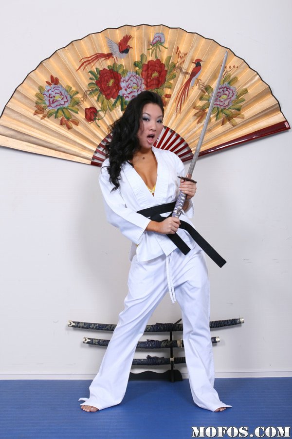 Uniform ass asian - XXX Dessert - Picture 2