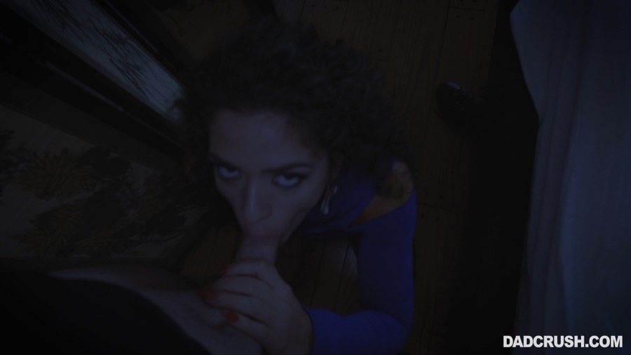 Curly hair family sex - XXX Dessert - Picture 8