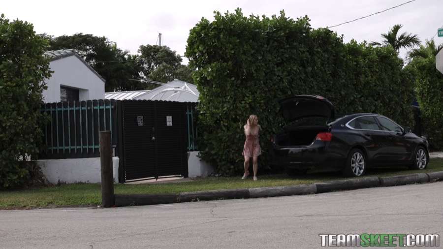 Blonde teenage dress - XXX Dessert - Picture 1