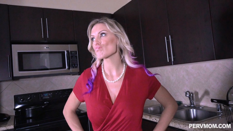 Super handcuffs for step mom - XXX Dessert - Picture 5