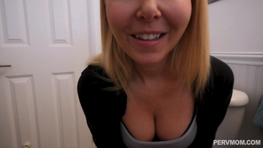 American delicious step mom - XXX Dessert - Picture 2