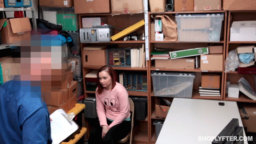 American redhead fucking to stay out of tro - XXX Dessert - Picture 2