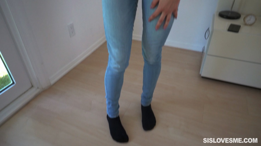 Stepbro scores with slutty teenage stepsist - XXX Dessert - Picture 4