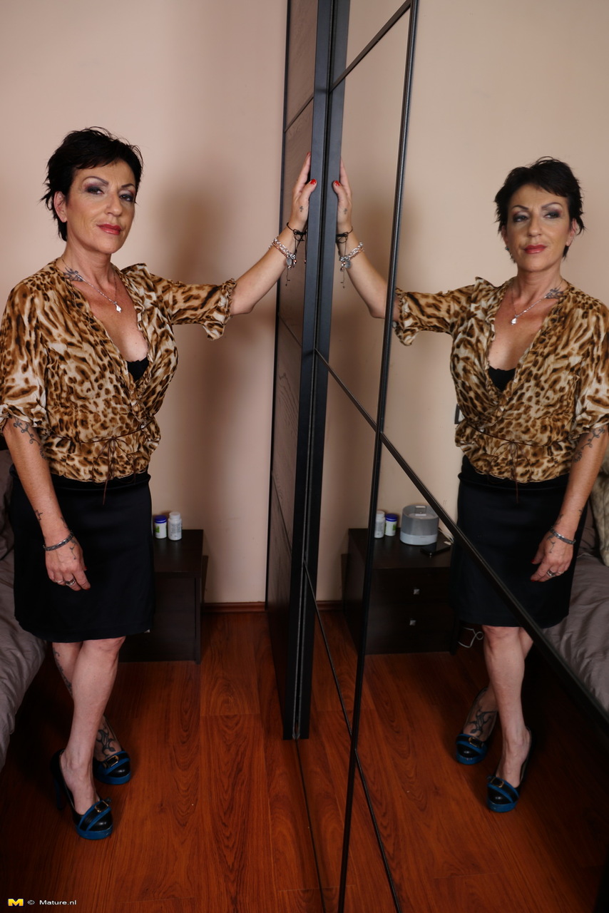 Hot mature foreplay - XXX Dessert - Picture 2