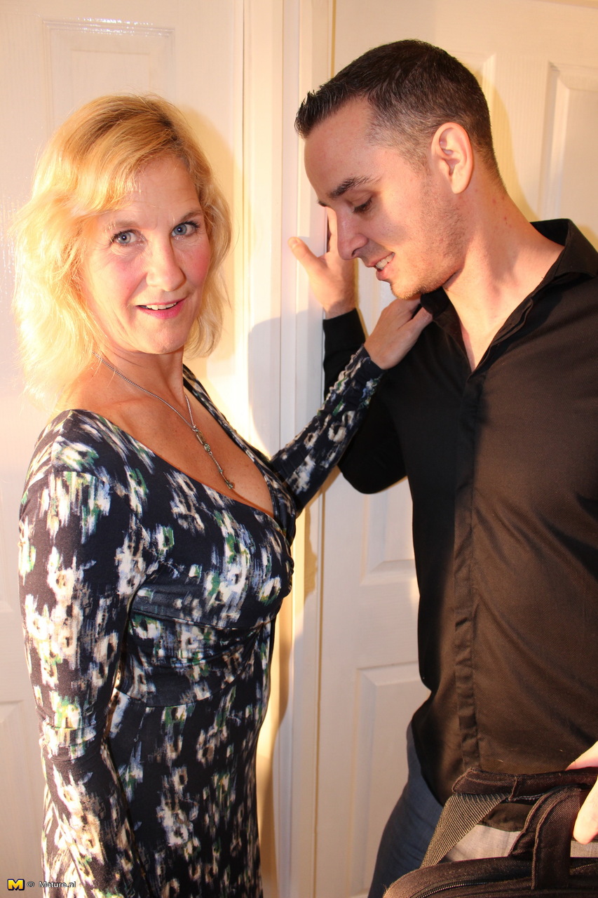 British young hot neighbor milf - XXX Dessert - Picture 5