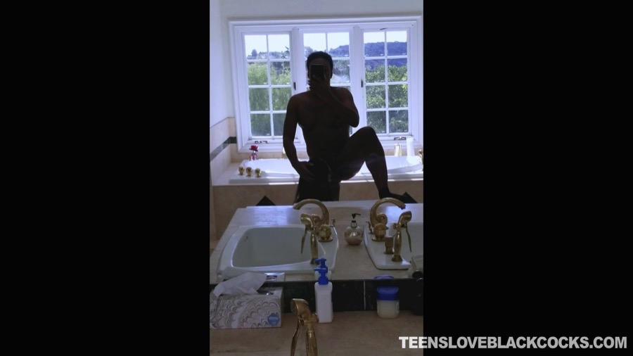 Black man smushed teen’s head during rough  - XXX Dessert - Picture 3