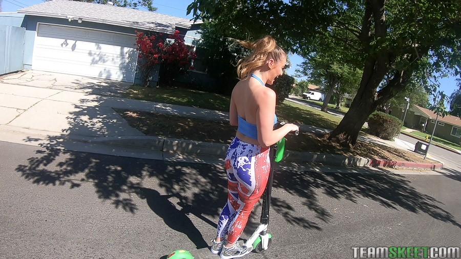 Hard sex for playful teen with an awesome b - XXX Dessert - Picture 3