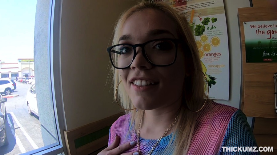 White girl’s big booty oiled before incredi - XXX Dessert - Picture 4