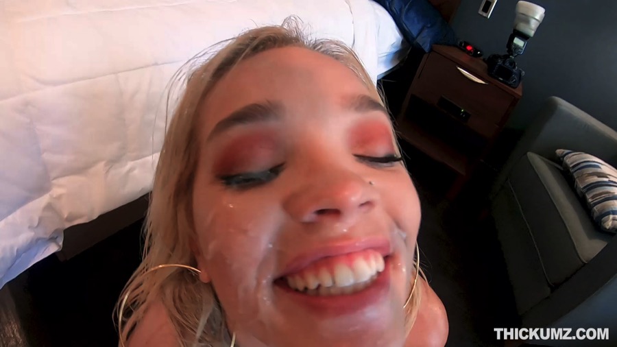 White girl’s big booty oiled before incredi - XXX Dessert - Picture 15
