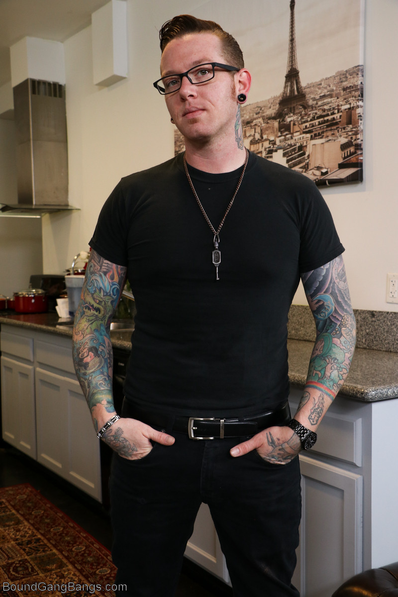 Busty stunning model gangbanged - XXX Dessert - Picture 3