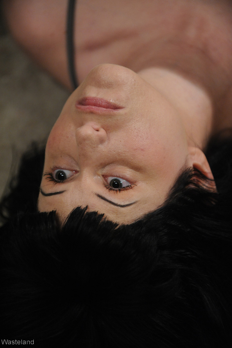 Submissive shiny slut bondage - XXX Dessert - Picture 6