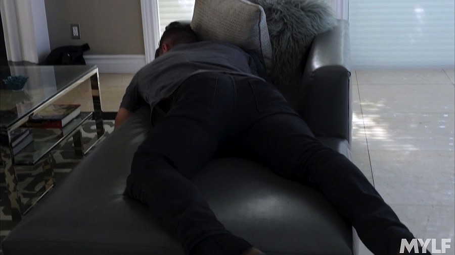 Dirty MILF screws brother-in-law - XXXonXXX - Pic 2