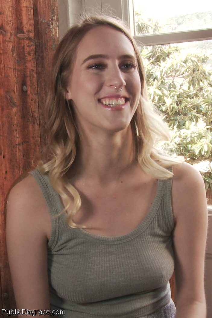 Sloppy blonde female slave public fuck - XXXonXXX - Pic 1