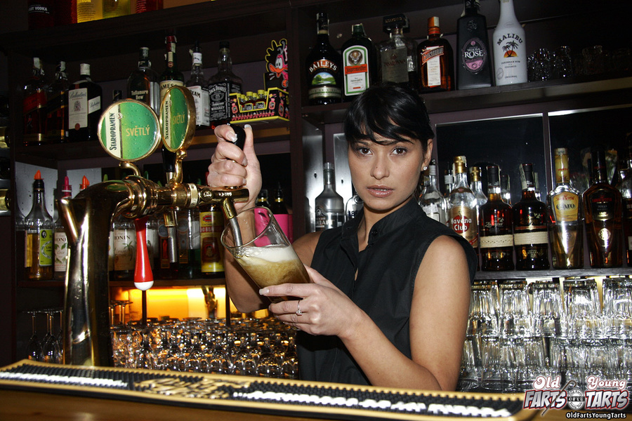 Young 18 teen girl. Horny senior buys the w - XXX Dessert - Picture 2